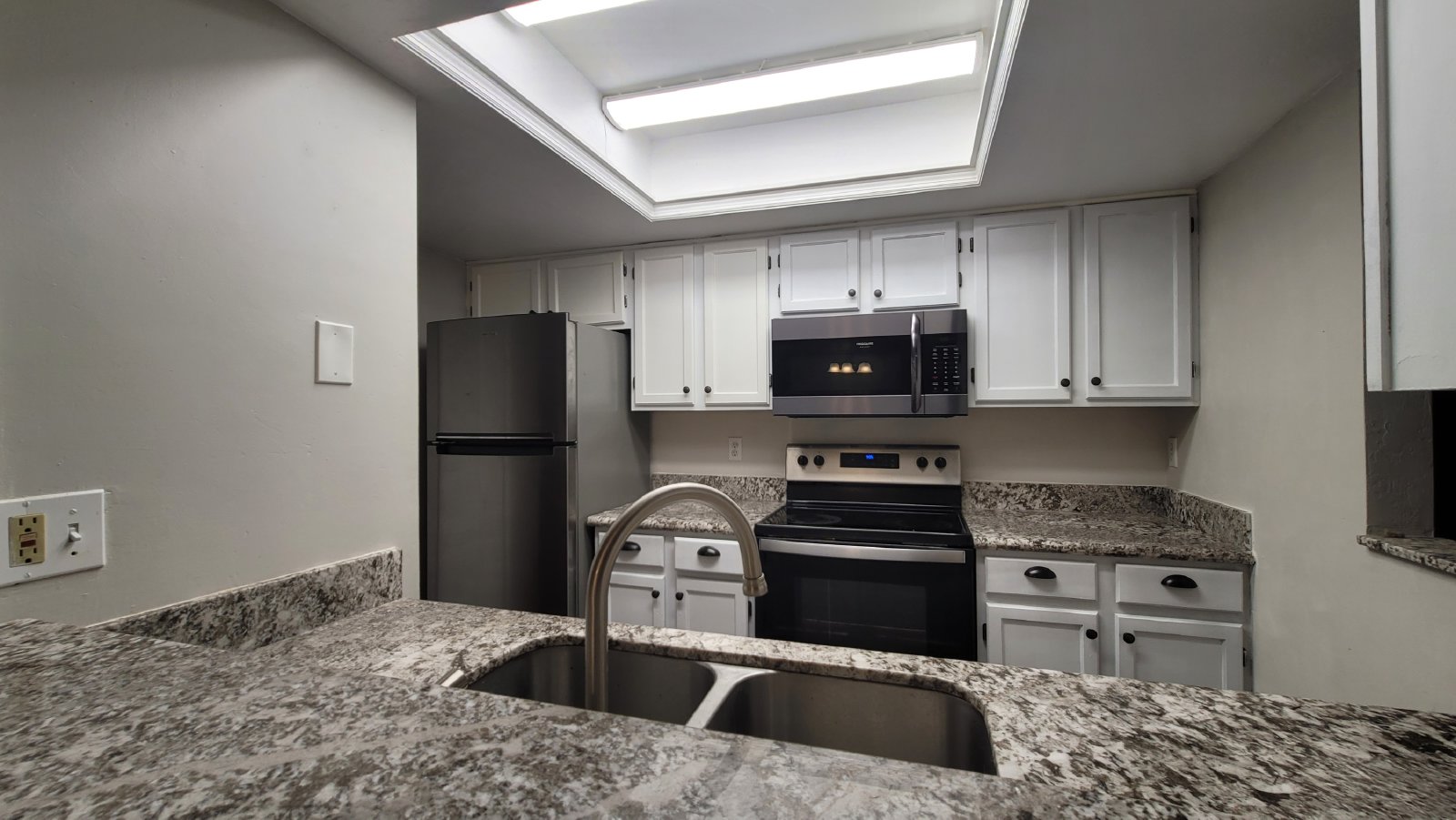 819 Southwest 57 Terrace - 1 property image