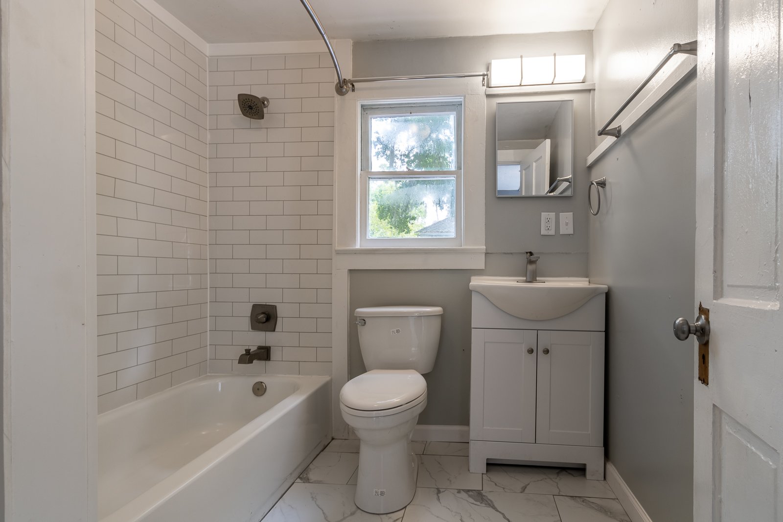 2523 Northwest 6th Street - 1 property image