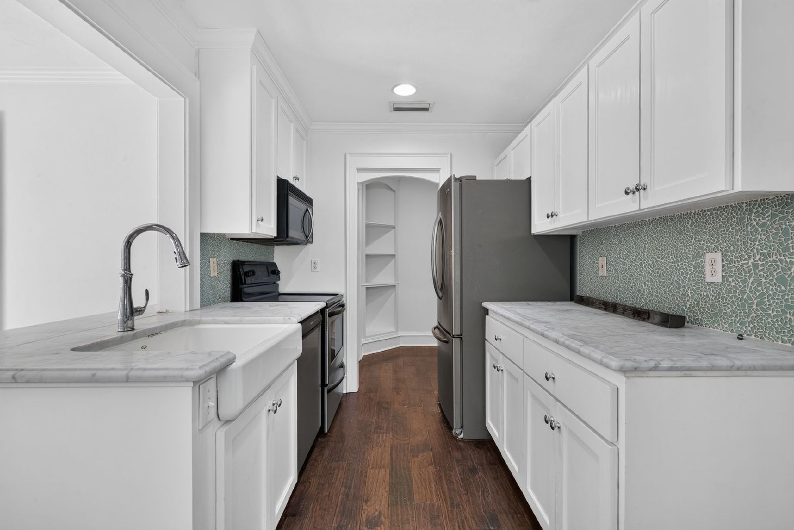 433 Southeast 7th Street - 1 property image