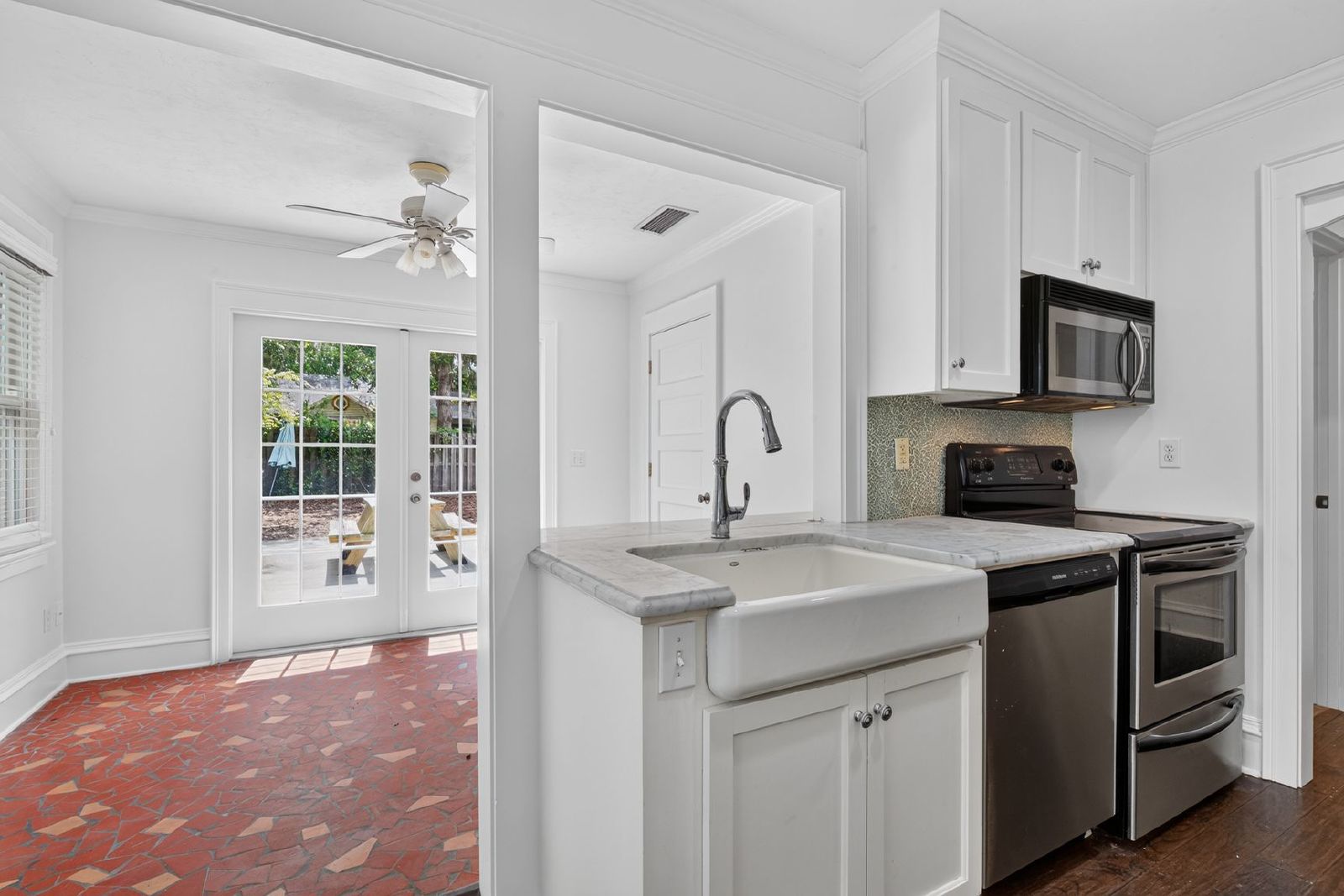 433 Southeast 7th Street - 1 property image