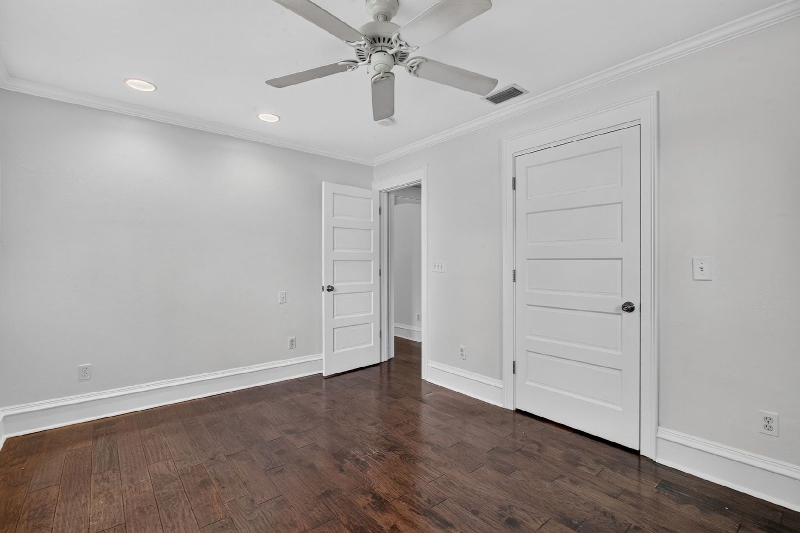 433 Southeast 7th Street - 1 property image