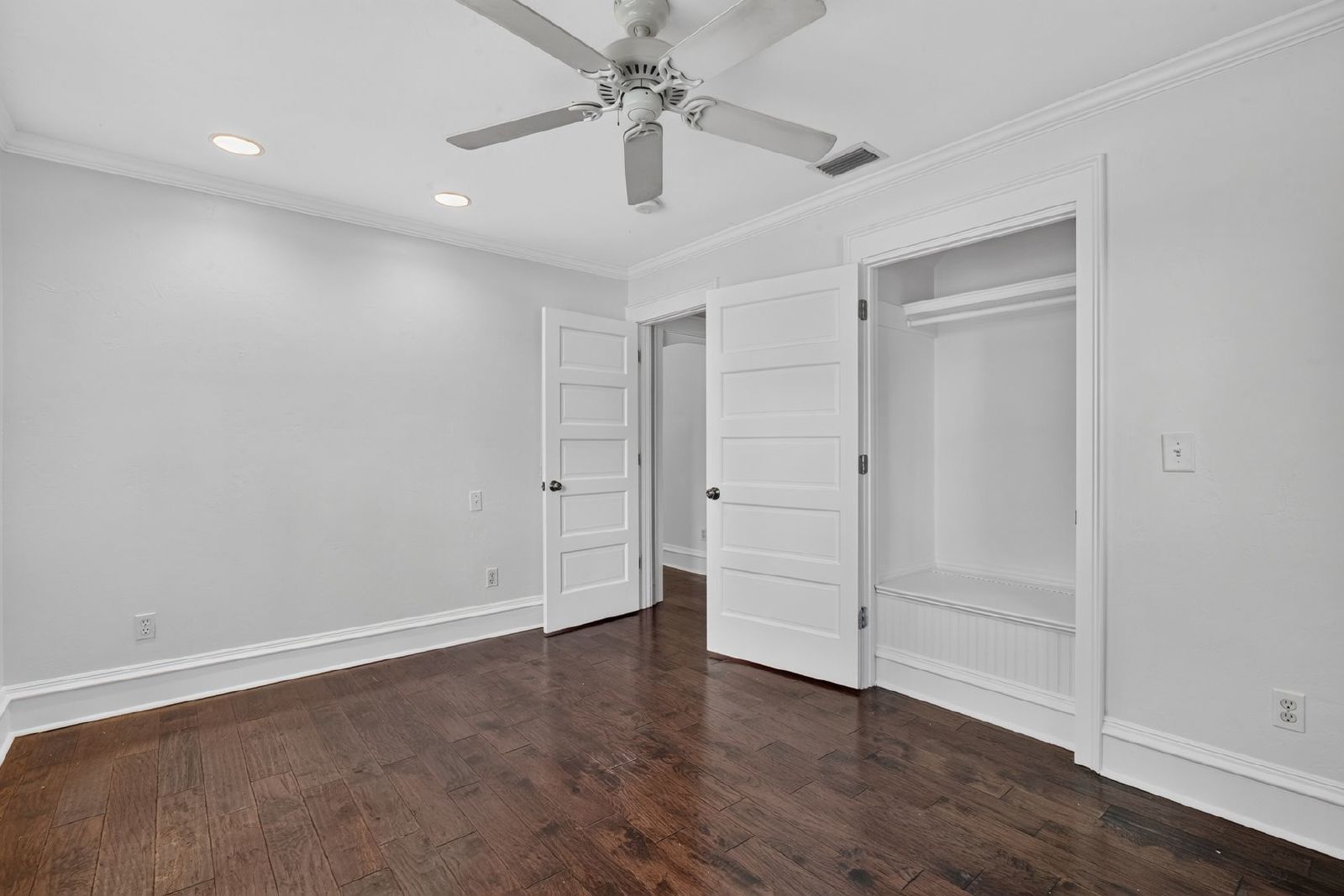 433 Southeast 7th Street - 1 property image