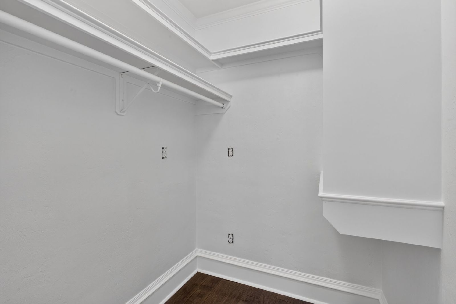 433 Southeast 7th Street - 1 property image