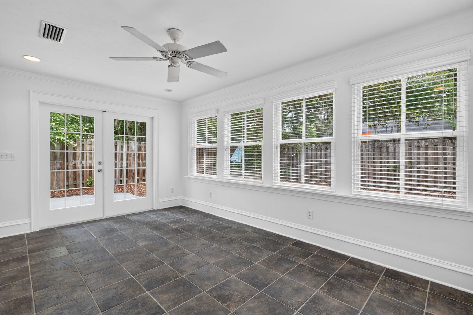 433 Southeast 7th Street - 1 property image