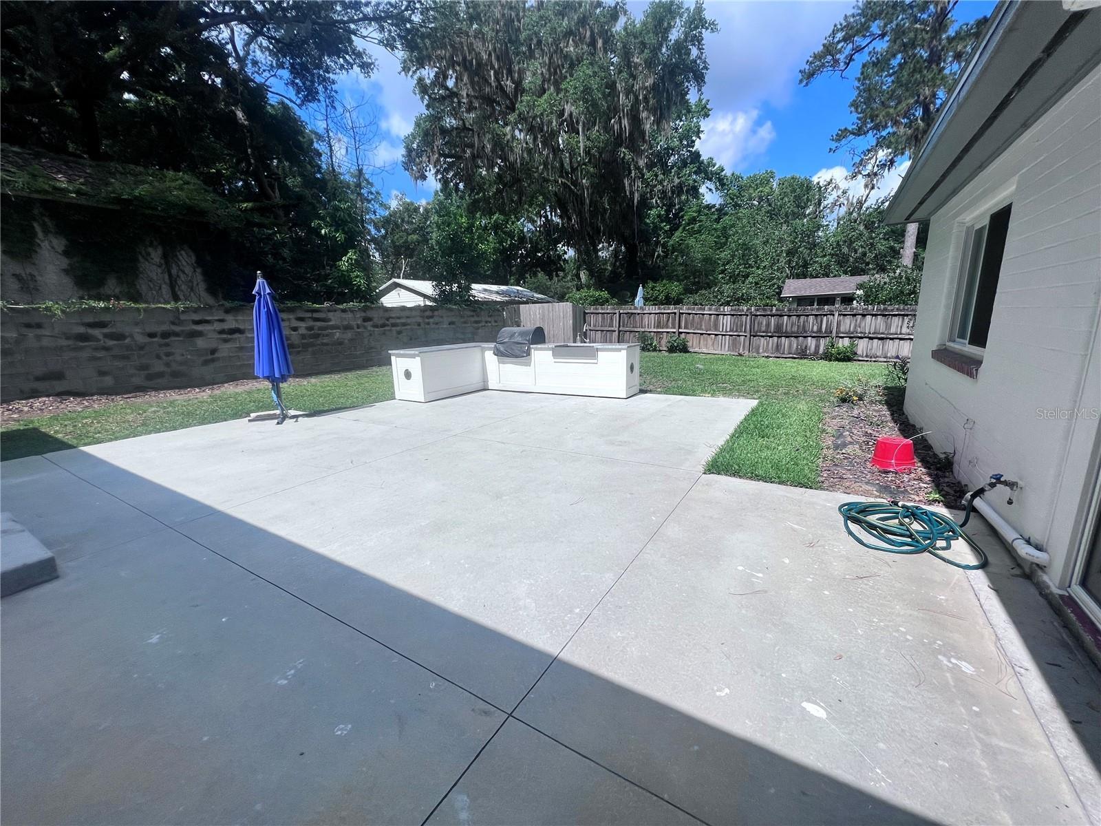 2707 NW 4th Avenue Main House property image