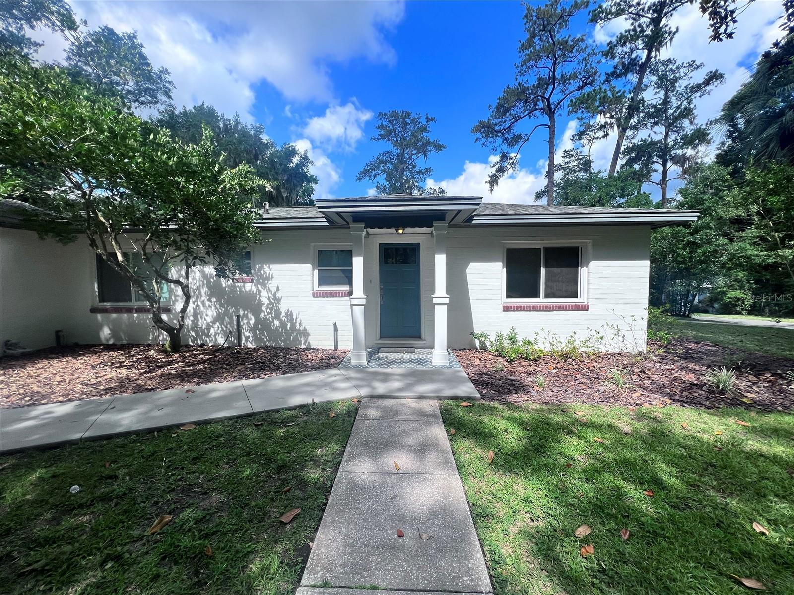 2707 NW 4th Avenue Main House property image