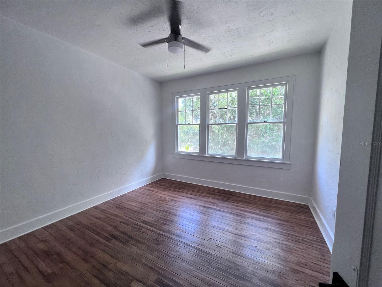 204 NW 3rd St, Gainesville, FL 32601 4 bedroom 2 bath 1420 sq. ft.  for rent property image