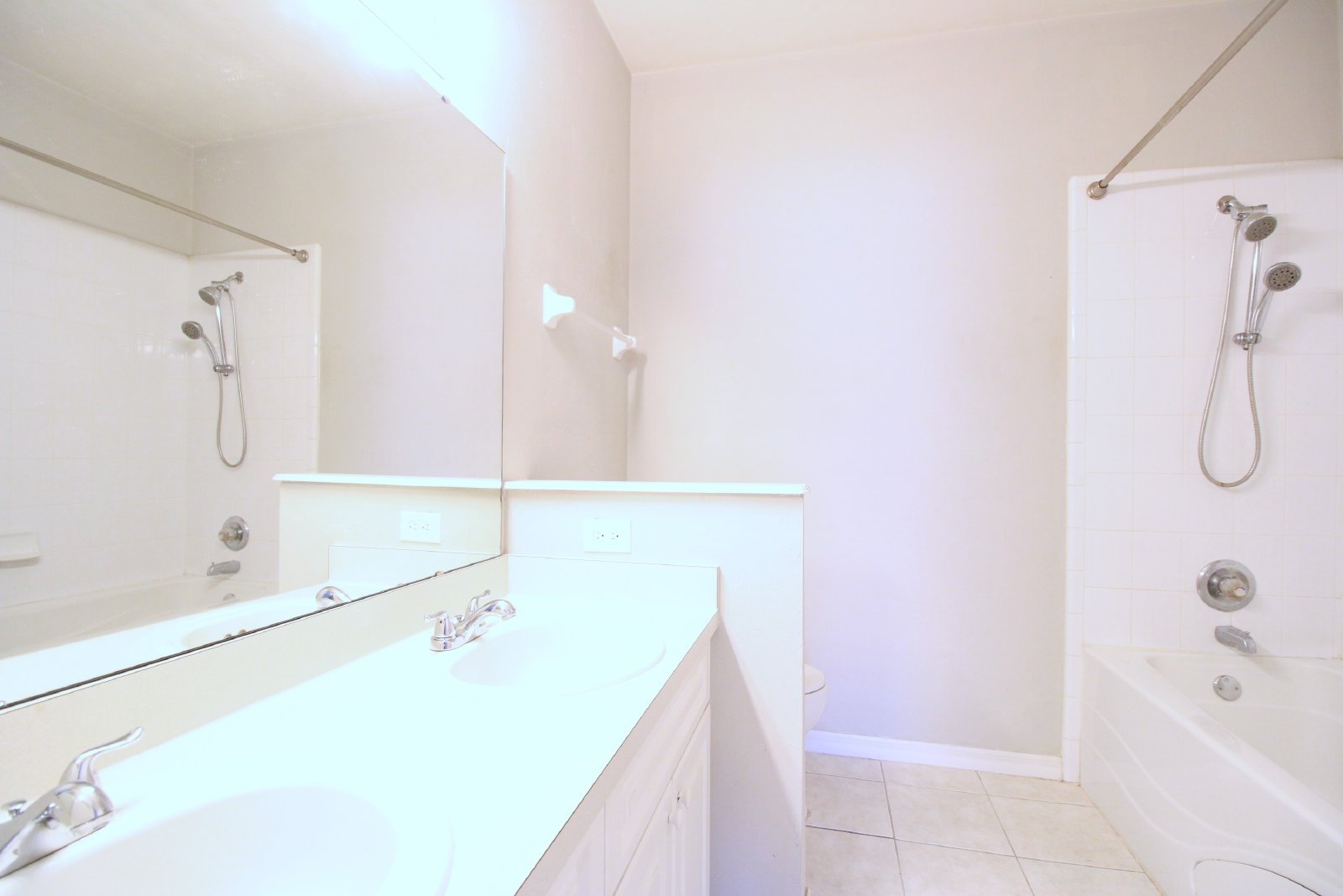 4742 Northwest 79th Road - 1 property image