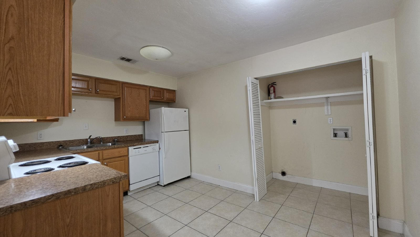 7200 Southwest 42nd Place-UNIT C - 1 property image