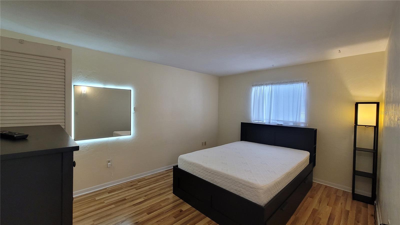 415 Northwest 39th Road - E property image