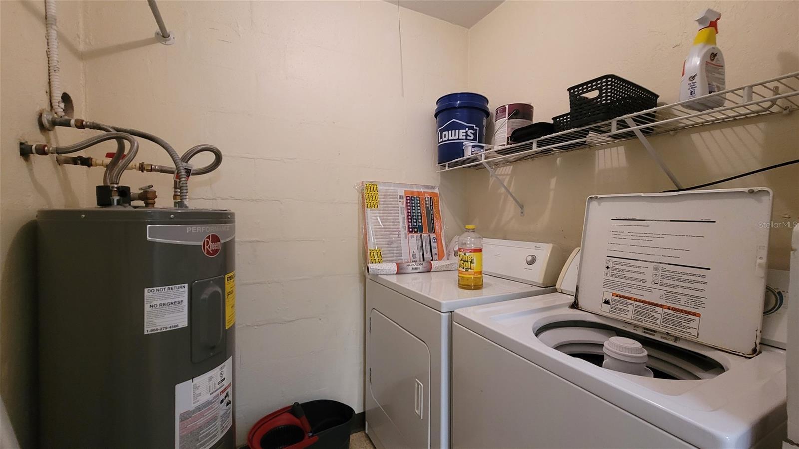 415 Northwest 39th Road - E property image