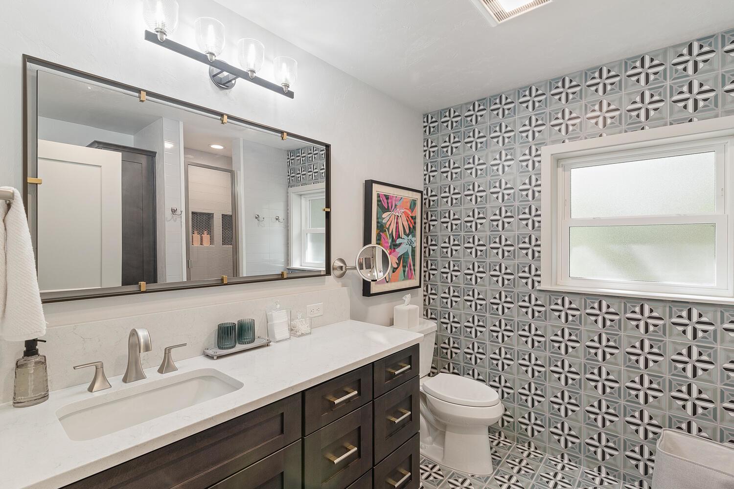 304 Northwest 24th Street - 1 property image