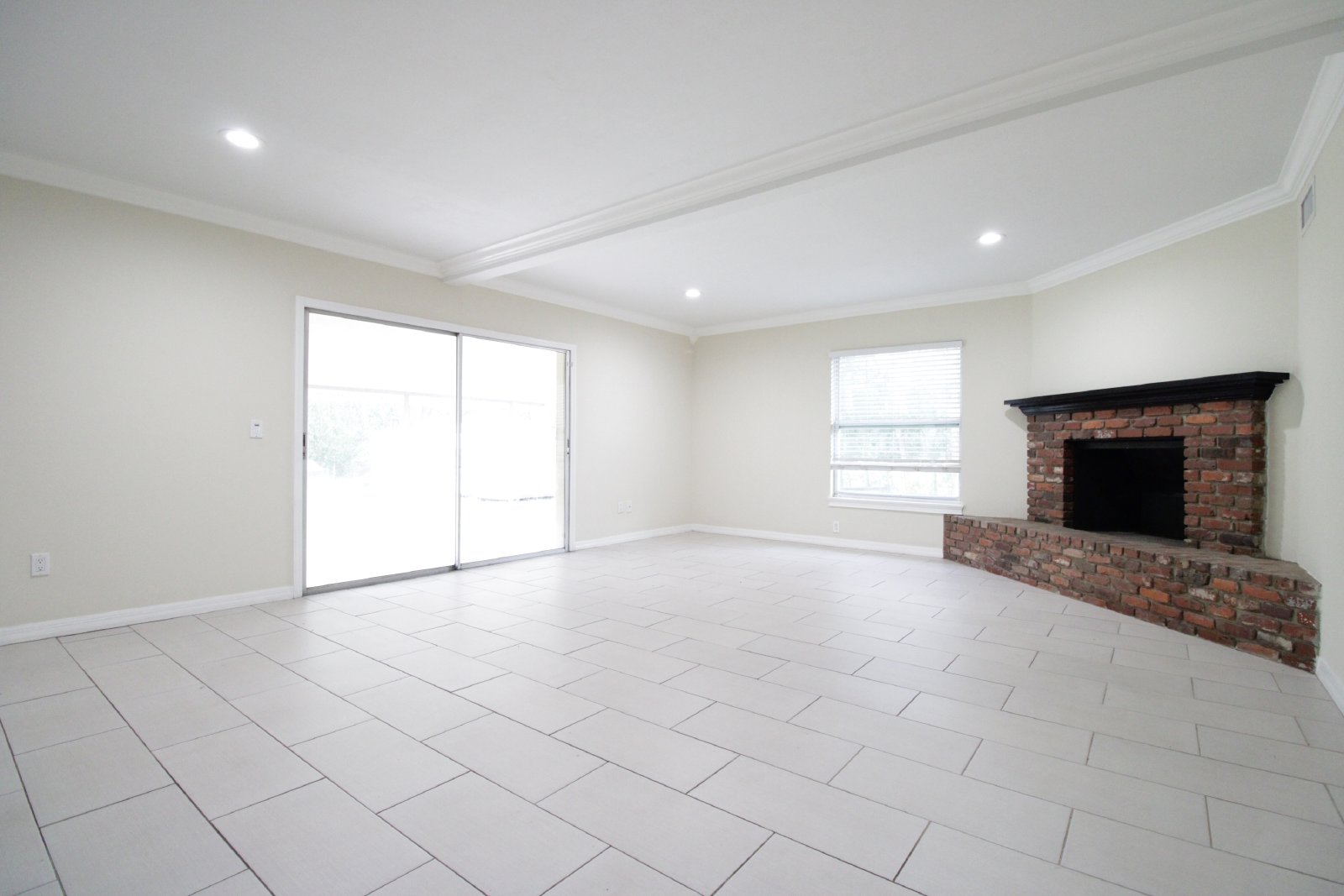 10907 Southwest 24th Avenue - 1 property image