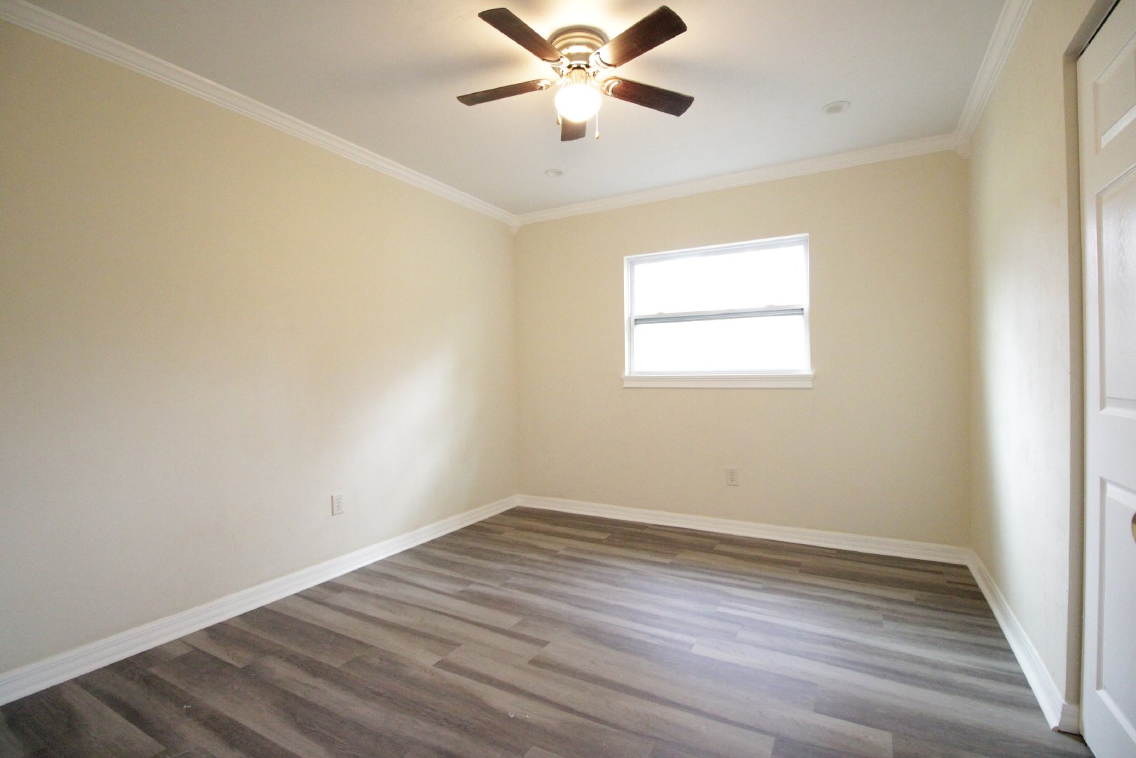 10907 Southwest 24th Avenue - 1 property image