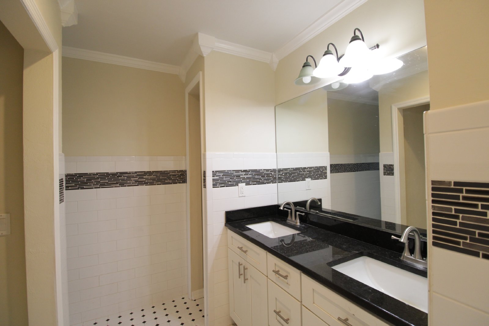 10907 Southwest 24th Avenue - 1 property image