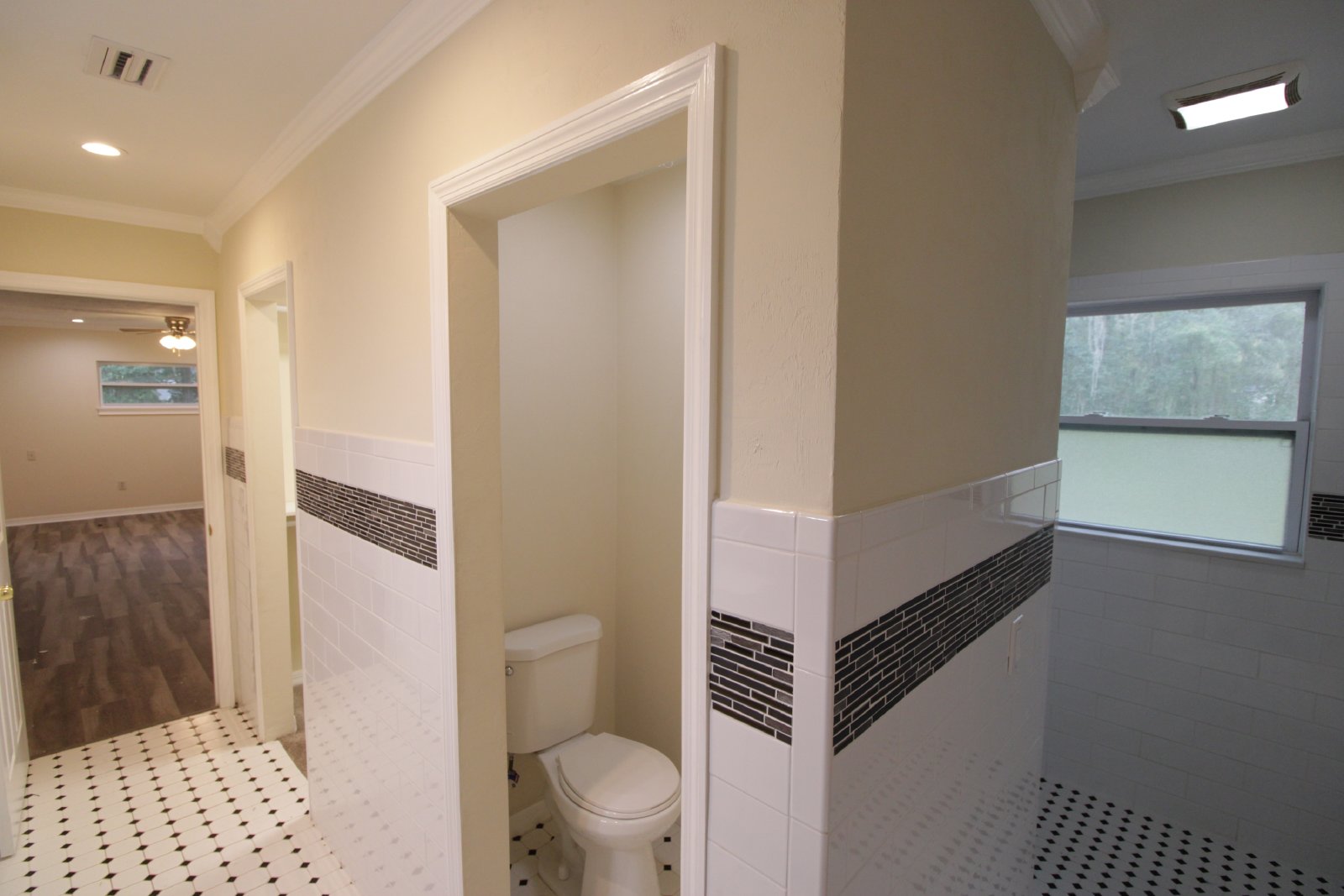 10907 Southwest 24th Avenue - 1 property image