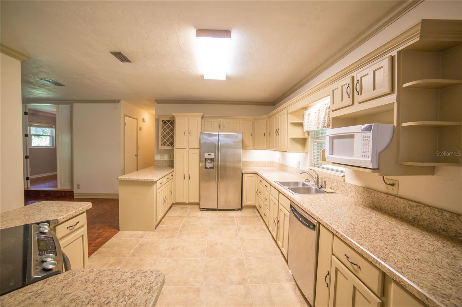 1009 Northwest 39th Drive - 1 property image