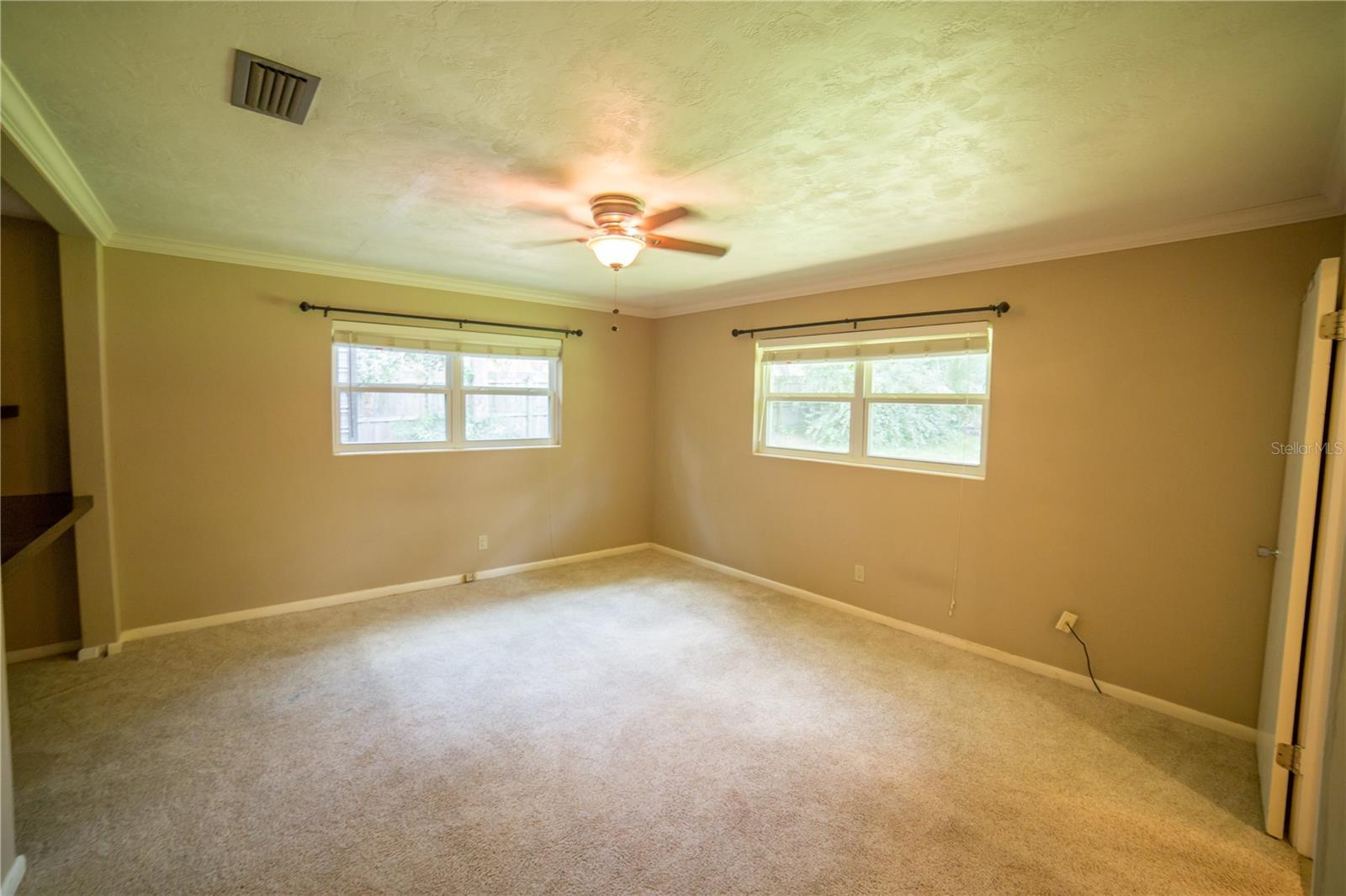 1009 Northwest 39th Drive - 1 property image