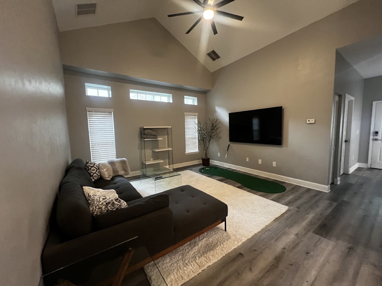 250 Southwest 145th Drive, #21 - 1 property image