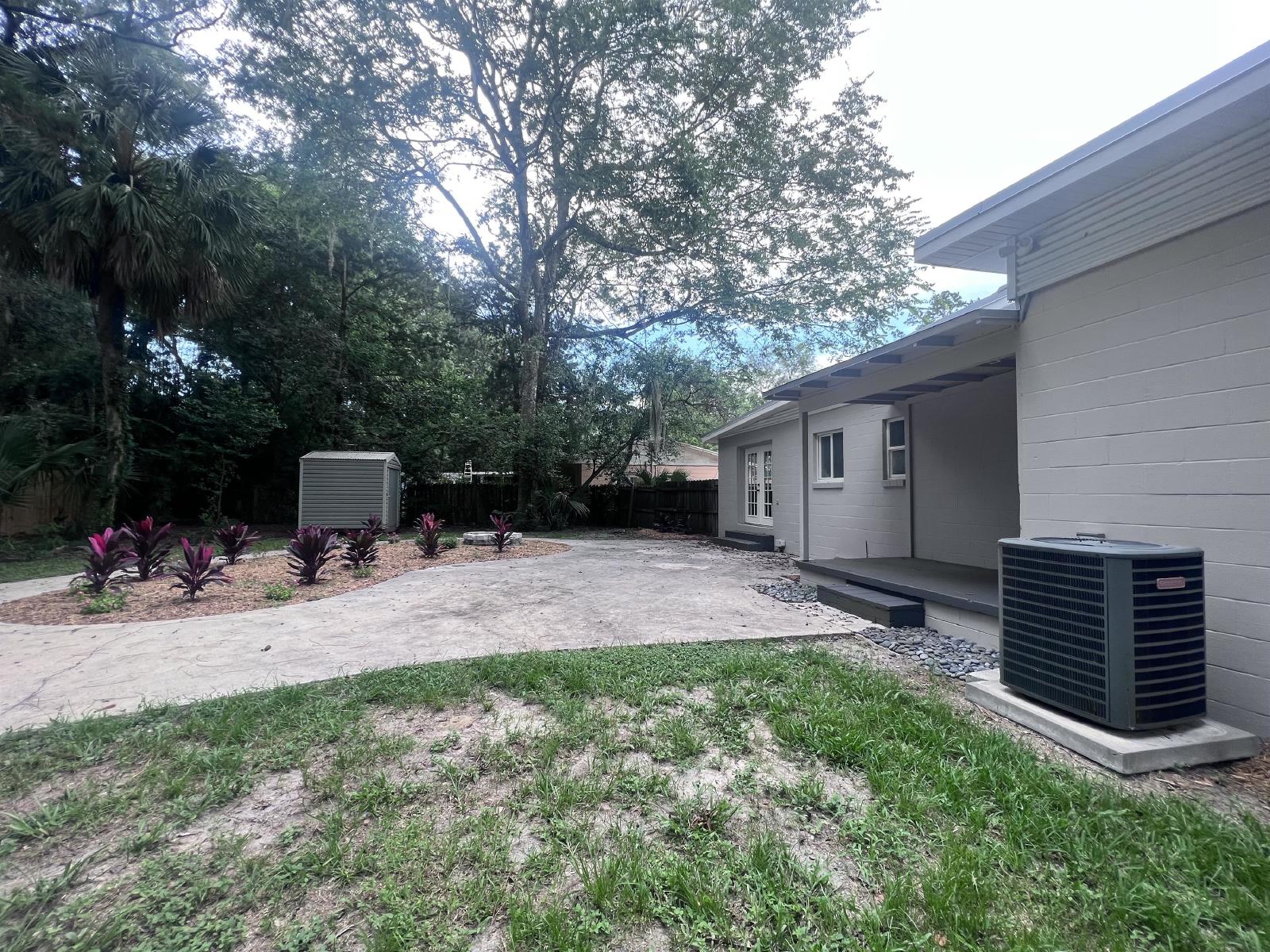 3857 West University Avenue - 1 property image