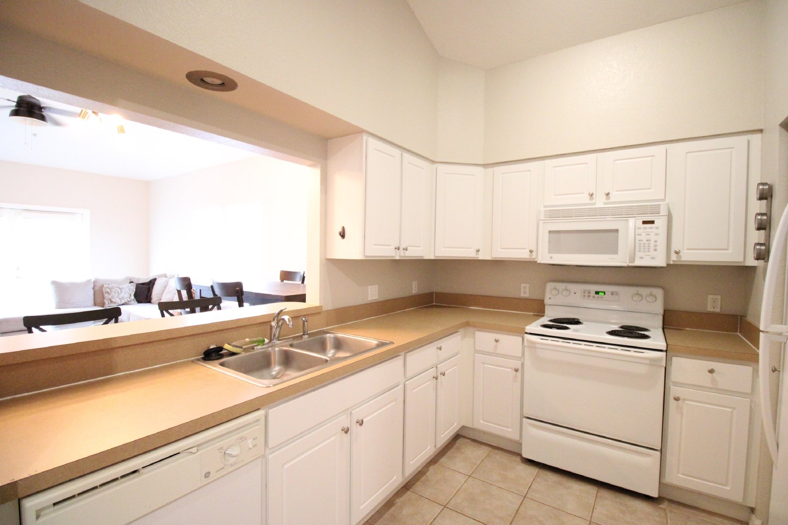 9158 Southwest 51st Road - J303 property image