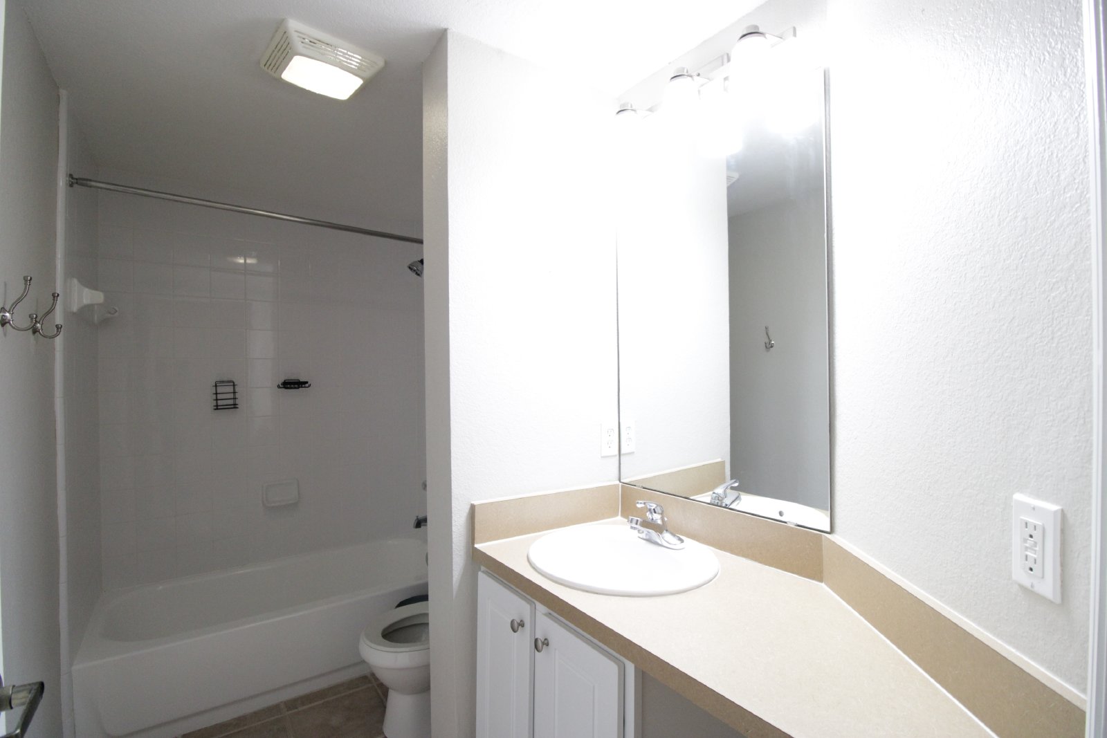 9158 Southwest 51st Road - J303 property image