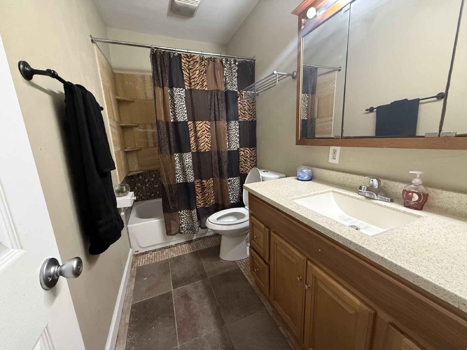 1411 Northeast 1st Avenue - 1 property image
